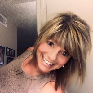 Meet your Posher, Joni